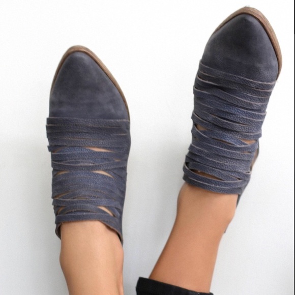 Free People Shoes - SOLD Free People Lost Valley Ankle Booties